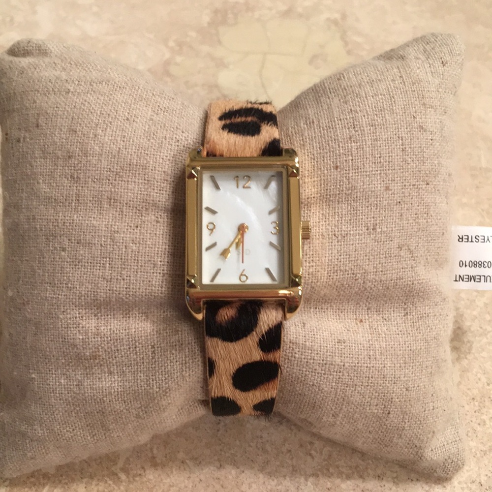 Pyramid watch in Exotic pattern